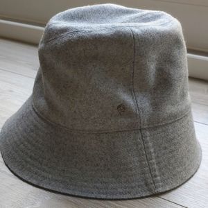 Vintage Helen Kaminski Wool Bucket Hat Medium size Light Gray